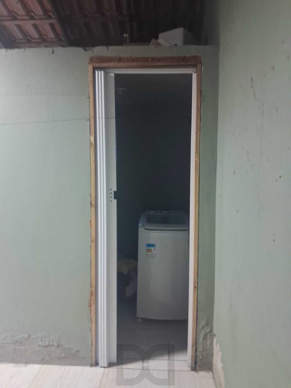 Casa com 2 dormitórios com pátio e edícula. — foto 22