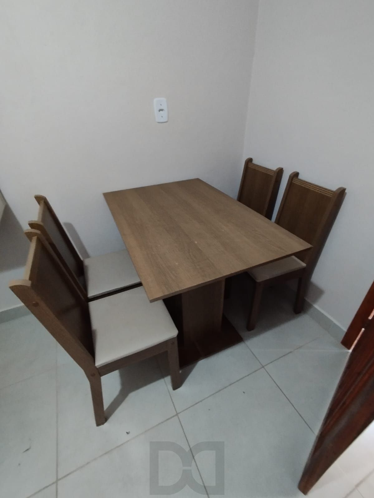 Apartamento 01 dormitório, semimobiliado, sem vaga — foto 1