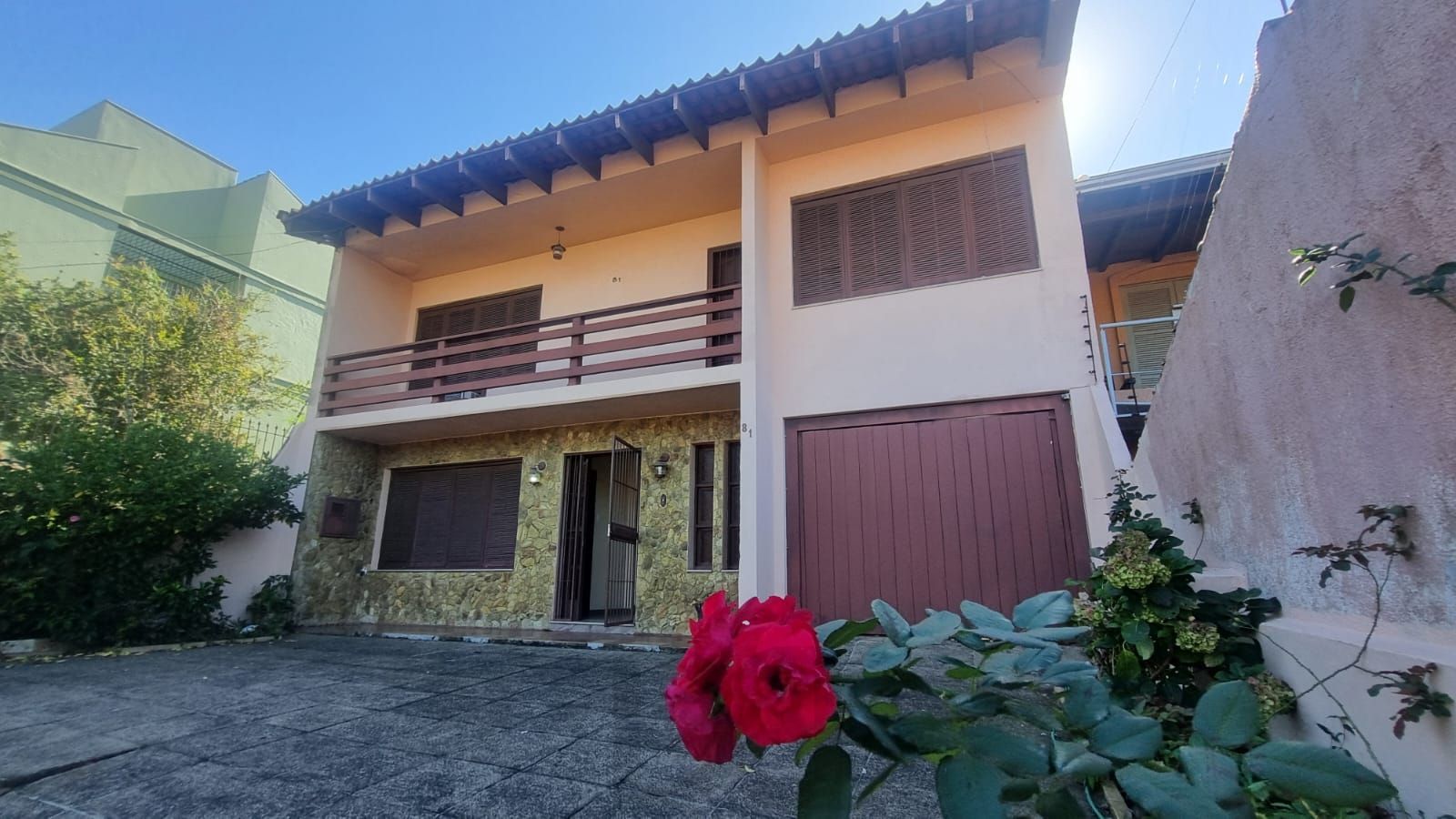 Ótima Residência com 5 dormitórios e 2 suítes. Bairro Santa Tereza. — foto 2