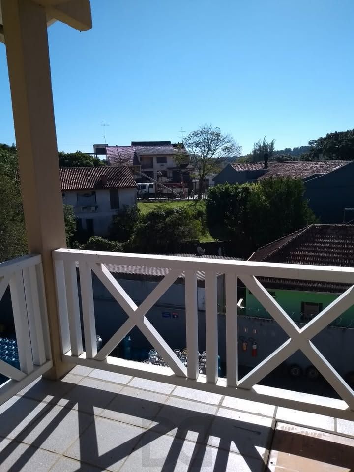 ótimo sobrado com 4 dormitórios, sendo 1 suíte master, pátio com piscina. — foto 10