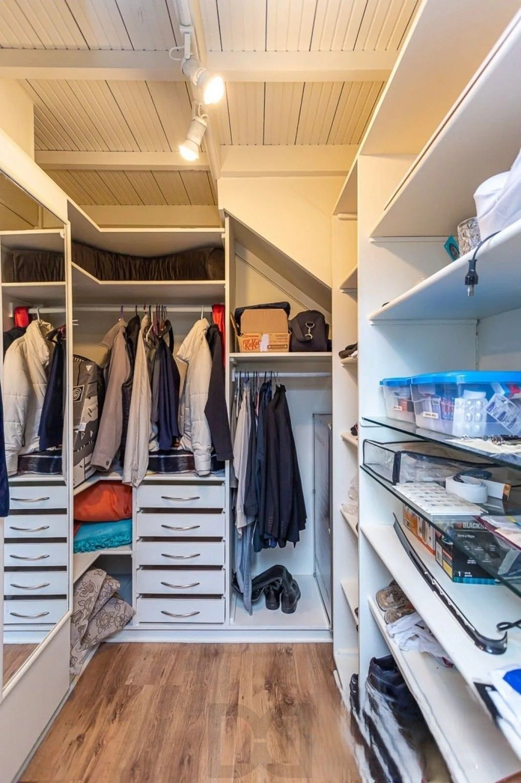 Casa em condomínio no Bairro Ipanema com 4 dormitórios sendo 2 suítes e 3 vagas de garagem. — foto 22