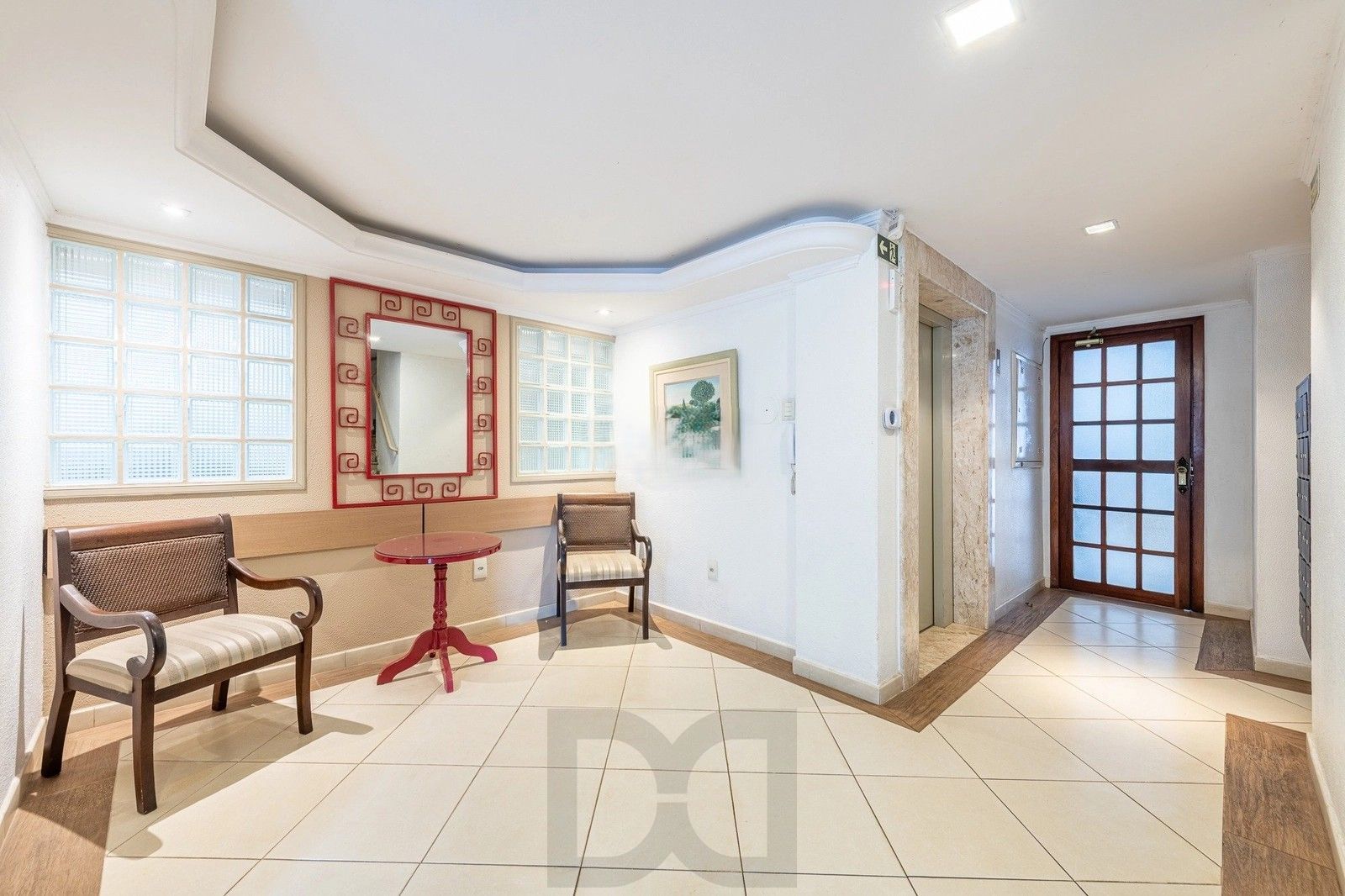 Cobertura duplex com 209,79m² de área privativa, conta com 3 dormitórios, 1 suíte e 2 vagas de garagem. — foto 36