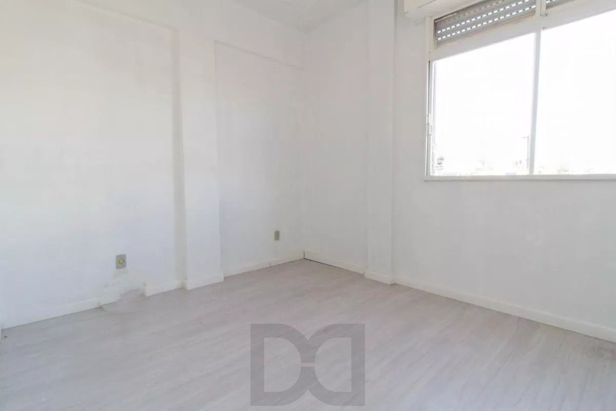 Ótimo apartamento no Menino Deus com 76,48m2 de área privativa, 3 dormitórios e 2 banheiros. — foto 8