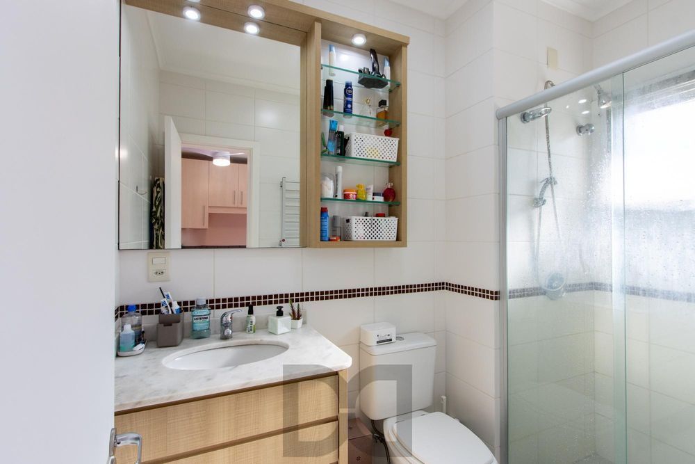 Casa em condomínio, com 3 quartos, com suíte, 2 vagas cobertas, churrasqueira, no Bairro Nonoai. — foto 25