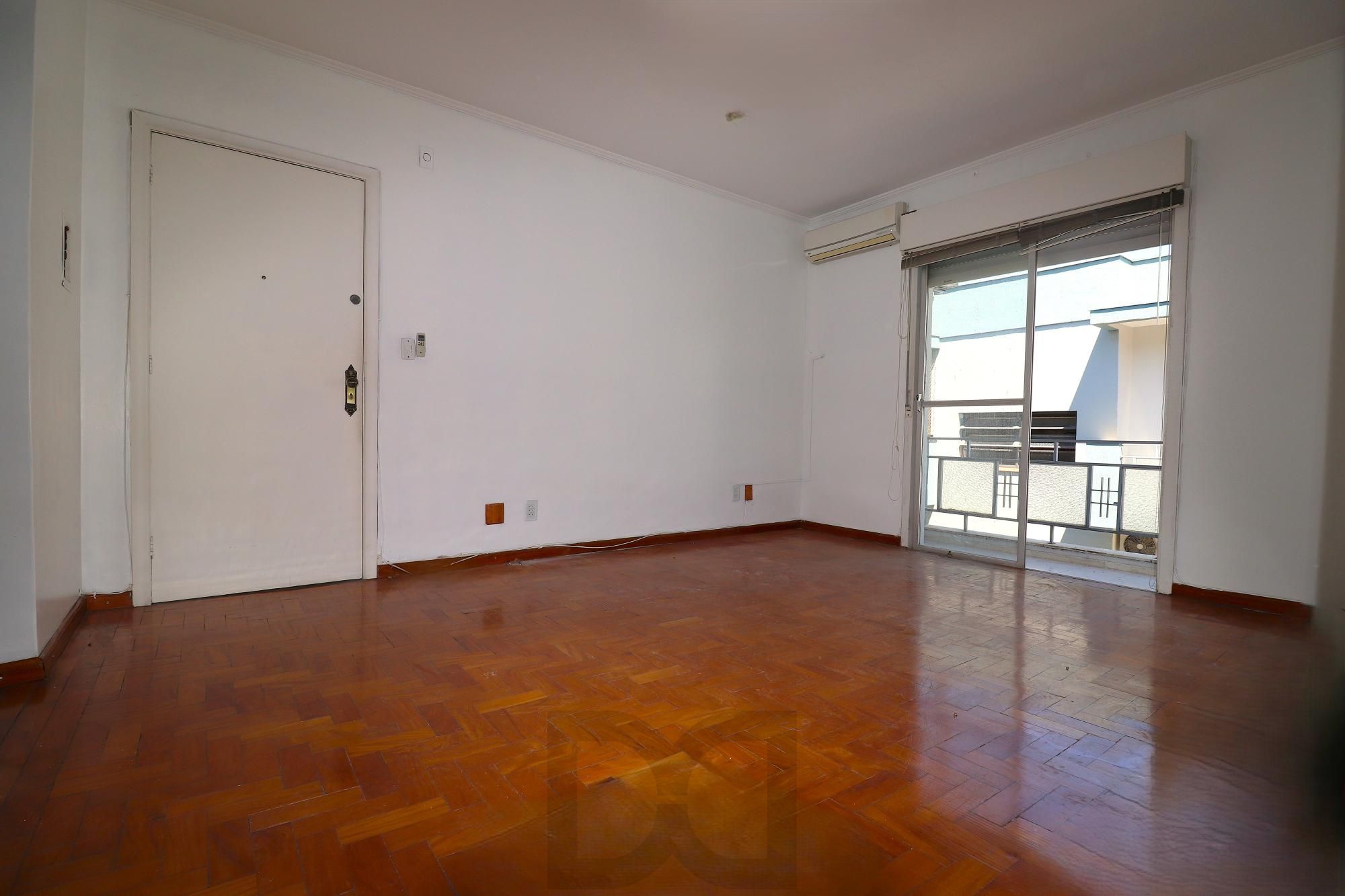 Ótimo apartamento com 79,4m2, 2 dormitórios, 1 vaga de garagem e dependencia completa. — foto 1