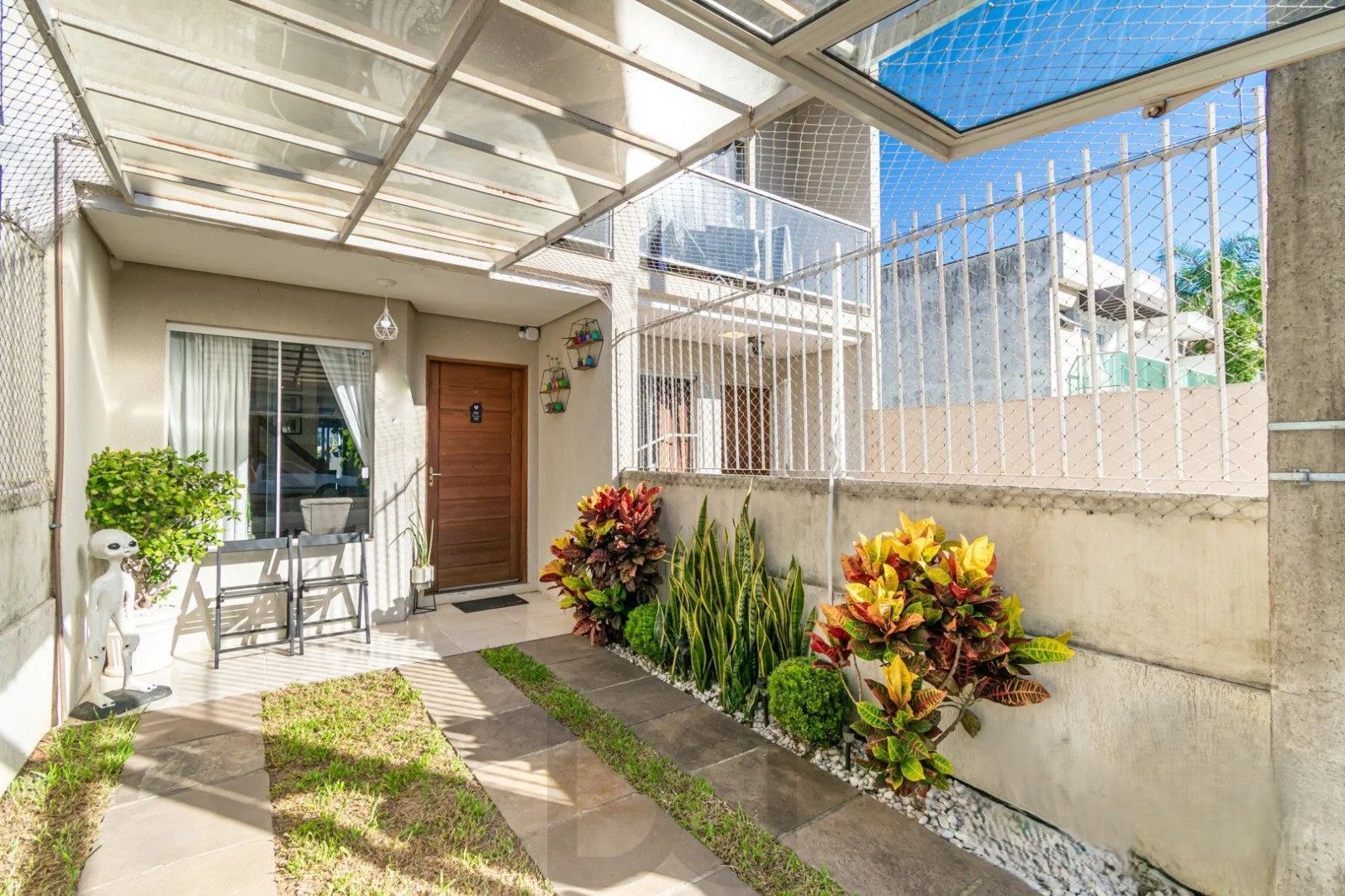Excelente sobrado, semimobiliado, com 77m², 2 dormitórios e 1 vaga de garagem. À venda no Hípica Boulevard – Zona Sul. — foto 28