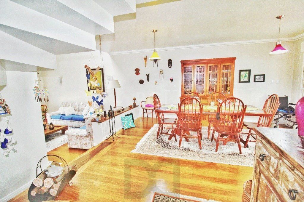 Casa em Porto Alegre, no bairro Jardim Isabel, com 4 dormitório(s), e 4 banheiro — foto 9