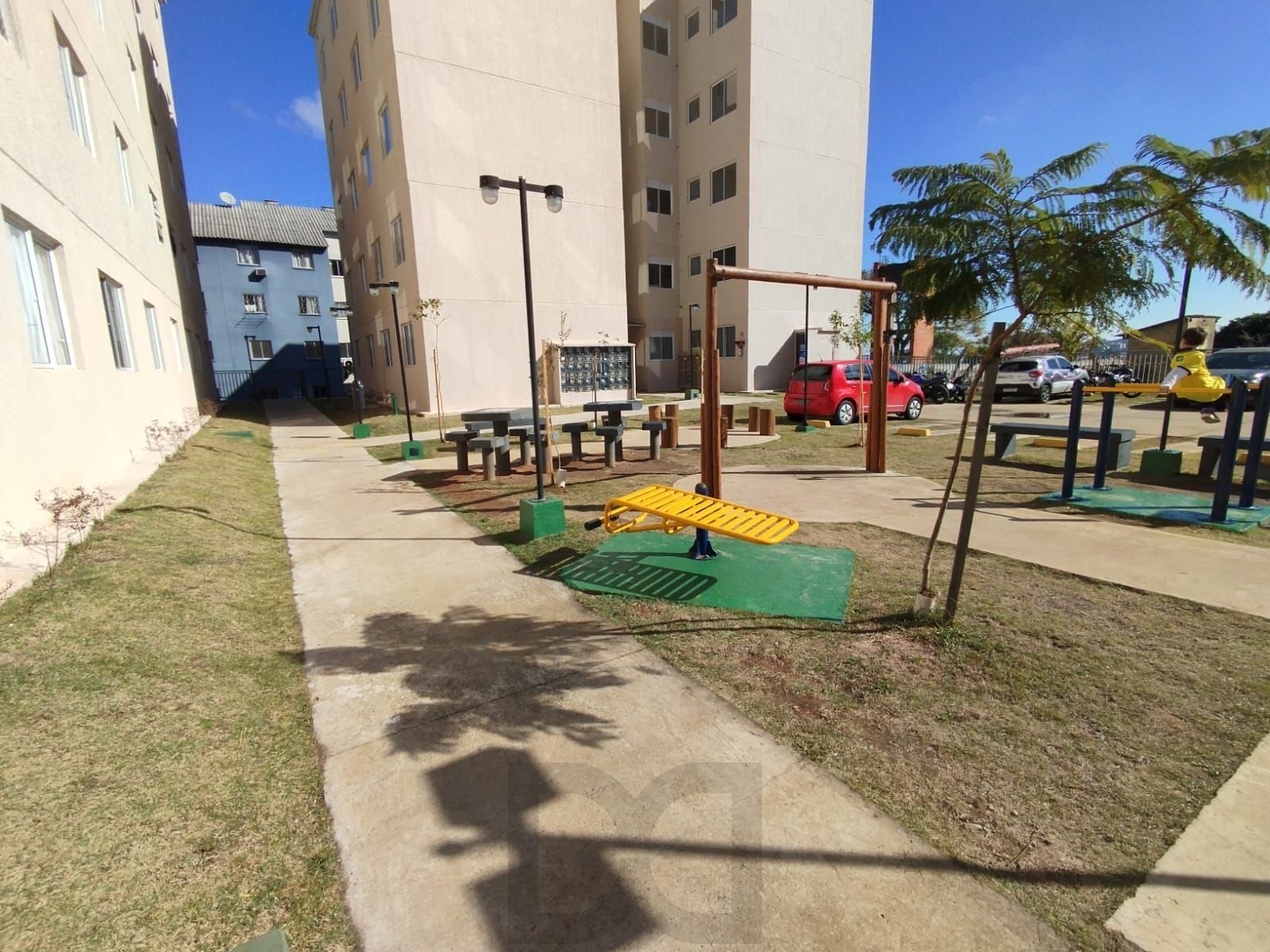 Apartamento 2 quartos, sala, cozinha, banheiro, 1 vaga rotativa. — foto 5