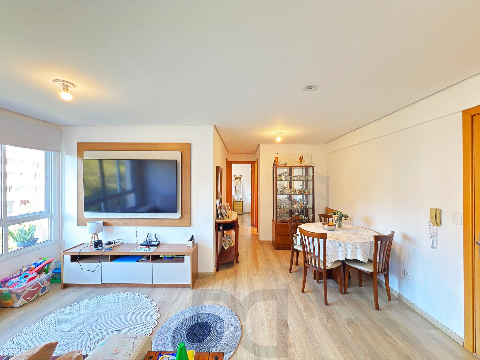 Apartamento com 2 dormitórios e 1 vaga coberta na Dea Coufal — foto 2