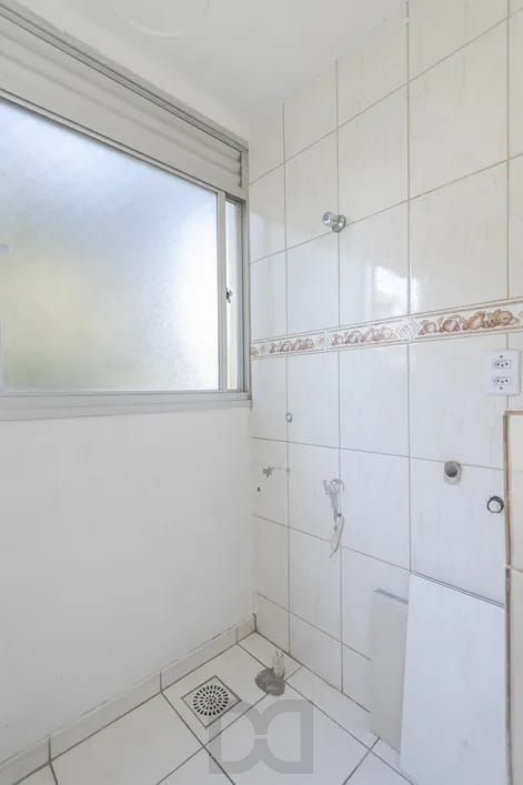 Apartamento de 2 quartos, no Bairro Tristeza, semi-mobiliado, com vaga escriturada. — foto 18