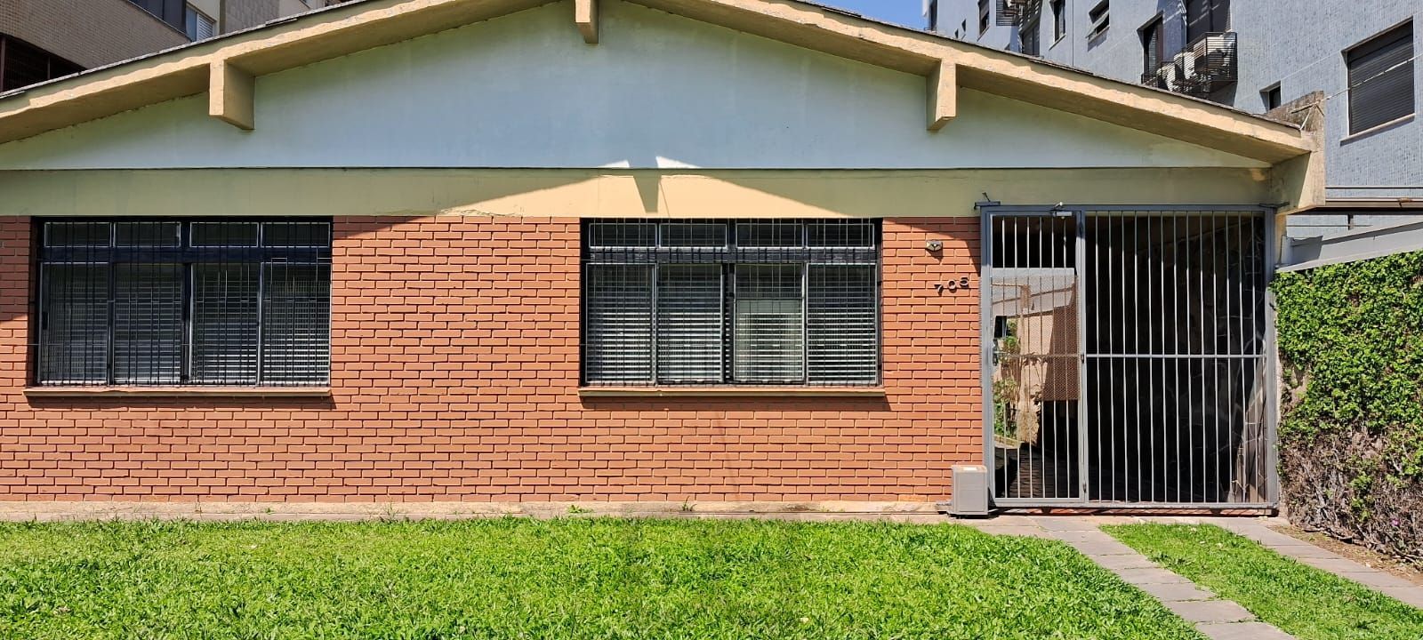 Casa térrea de 250m² no miolo do Bairro Tristeza na Zona Sul — foto 3
