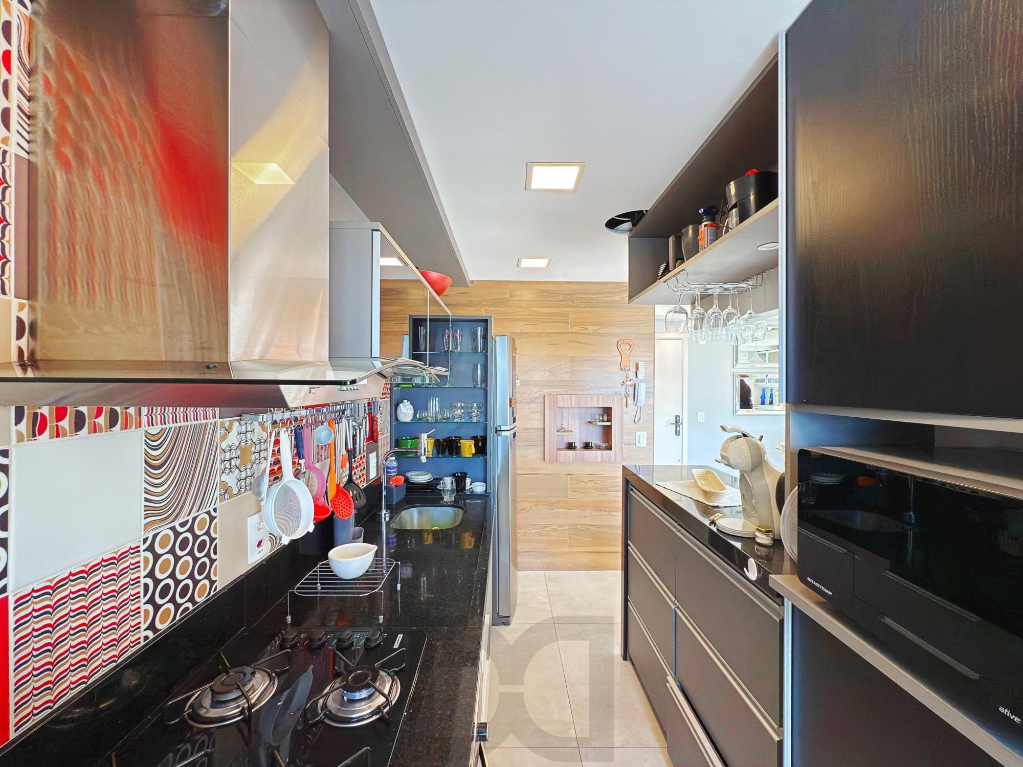 LINDO APARTAMENTO NA TRISTEZA! — foto 16