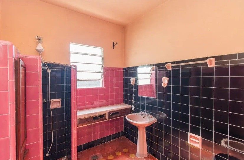 Terreno amplo com 420 m² (14x30), localizado em uma das regiões mais valorizadas do bairro Menino Deus. — foto 27