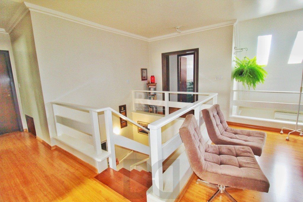 Casa em Porto Alegre, no bairro Jardim Isabel, com 4 dormitório(s), e 4 banheiro — foto 23