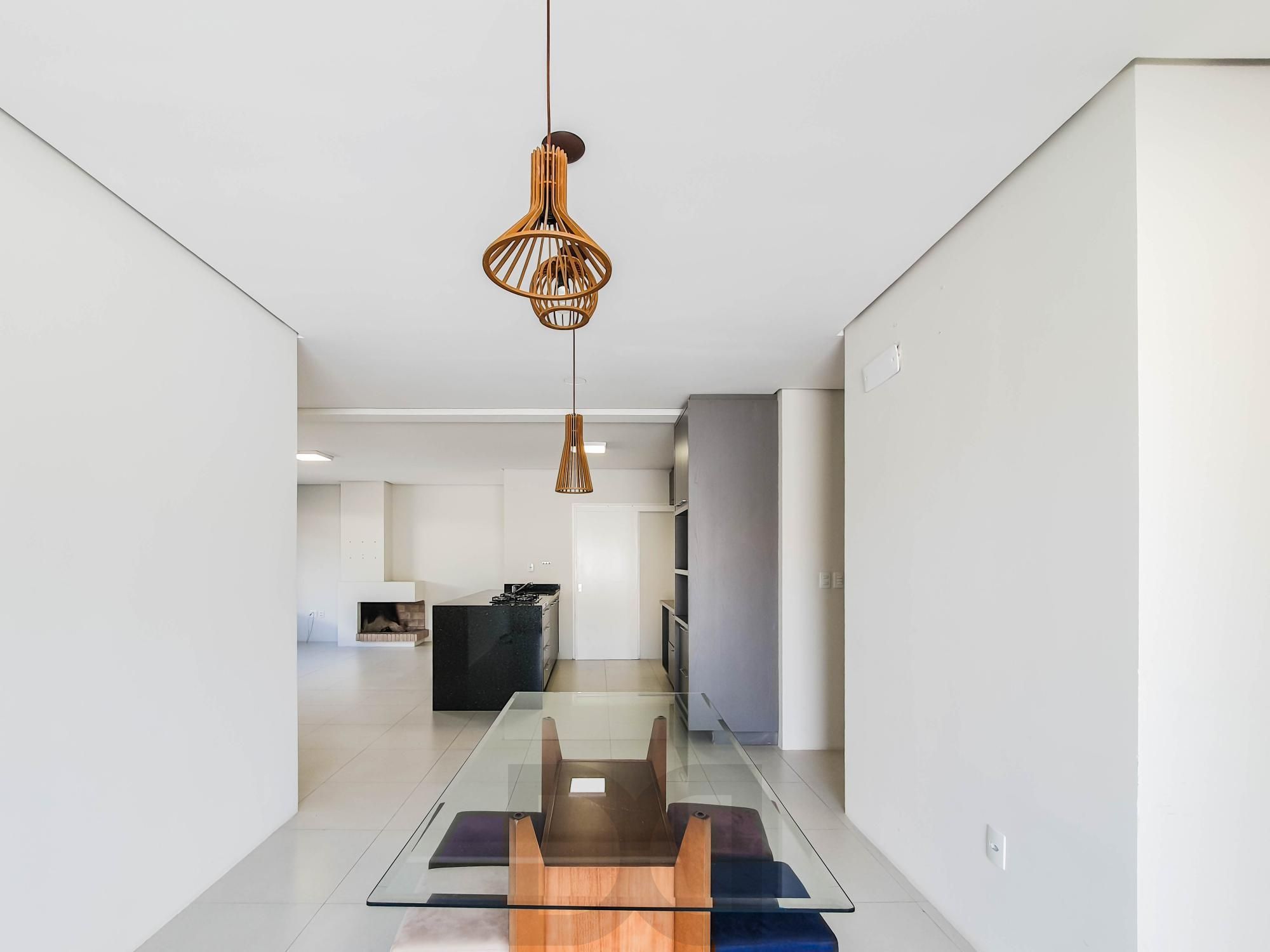 Linda casa condomínio, 3 suítes, piscina, 3 vagas cobertas. — foto 13