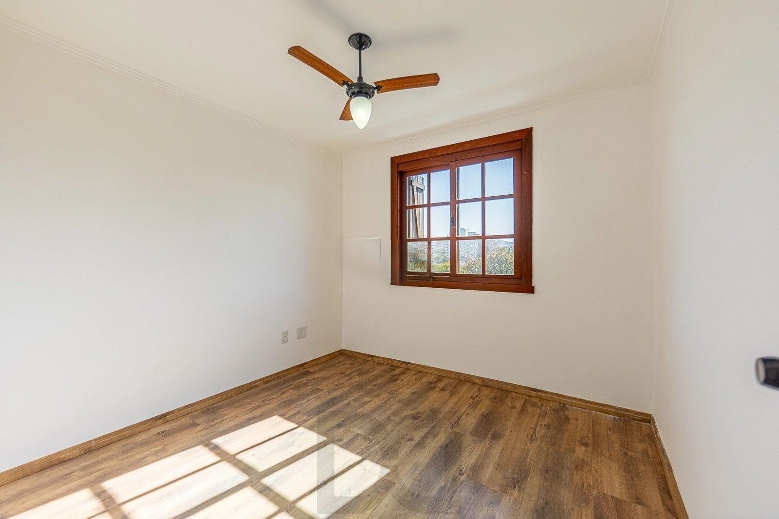Cobertura duplex com 209,79m² de área privativa, conta com 3 dormitórios, 1 suíte e 2 vagas de garagem. — foto 16