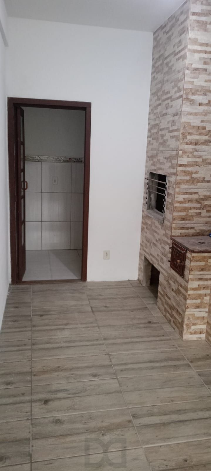 Casa com 1 Dormitório no Bairro Ponta Grossa. — foto 12