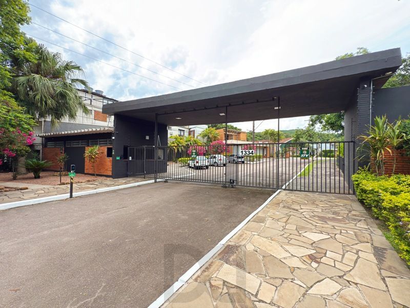 Linda Residência em Condomínio Fechado no Bairro Pedra Redonda. — foto 75