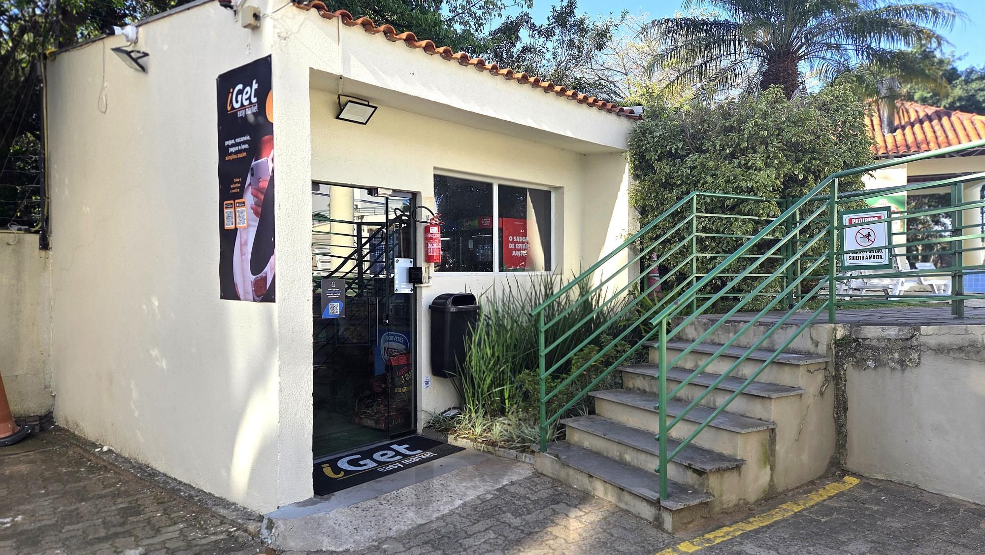 Apartamento semi mobiliado com 3 dormitórios transformados em 2, sendo 1 suíte e 1 vaga de garagem. — foto 20