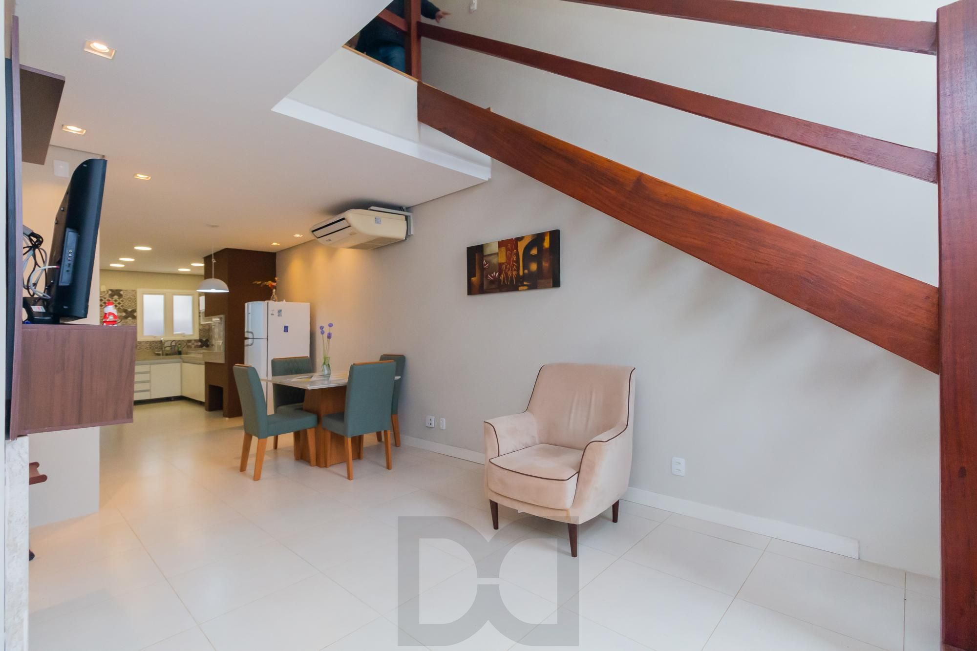 Hípica- sobrado com 4 dormitórios, sendo 1 no térreo, 155m², garagem fechada — foto 2