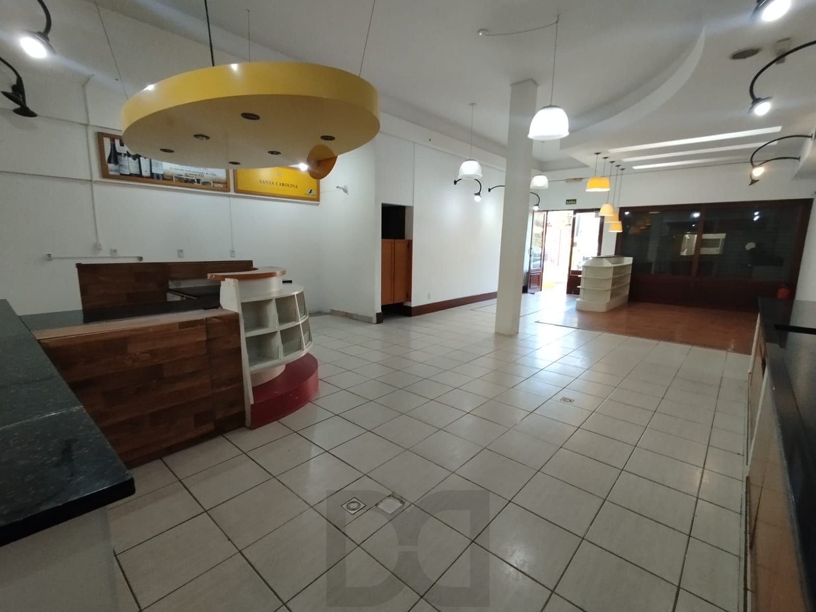 Loja na Tristeza com 360m², 17 vagas, 3 banheiros para locação. — foto 6