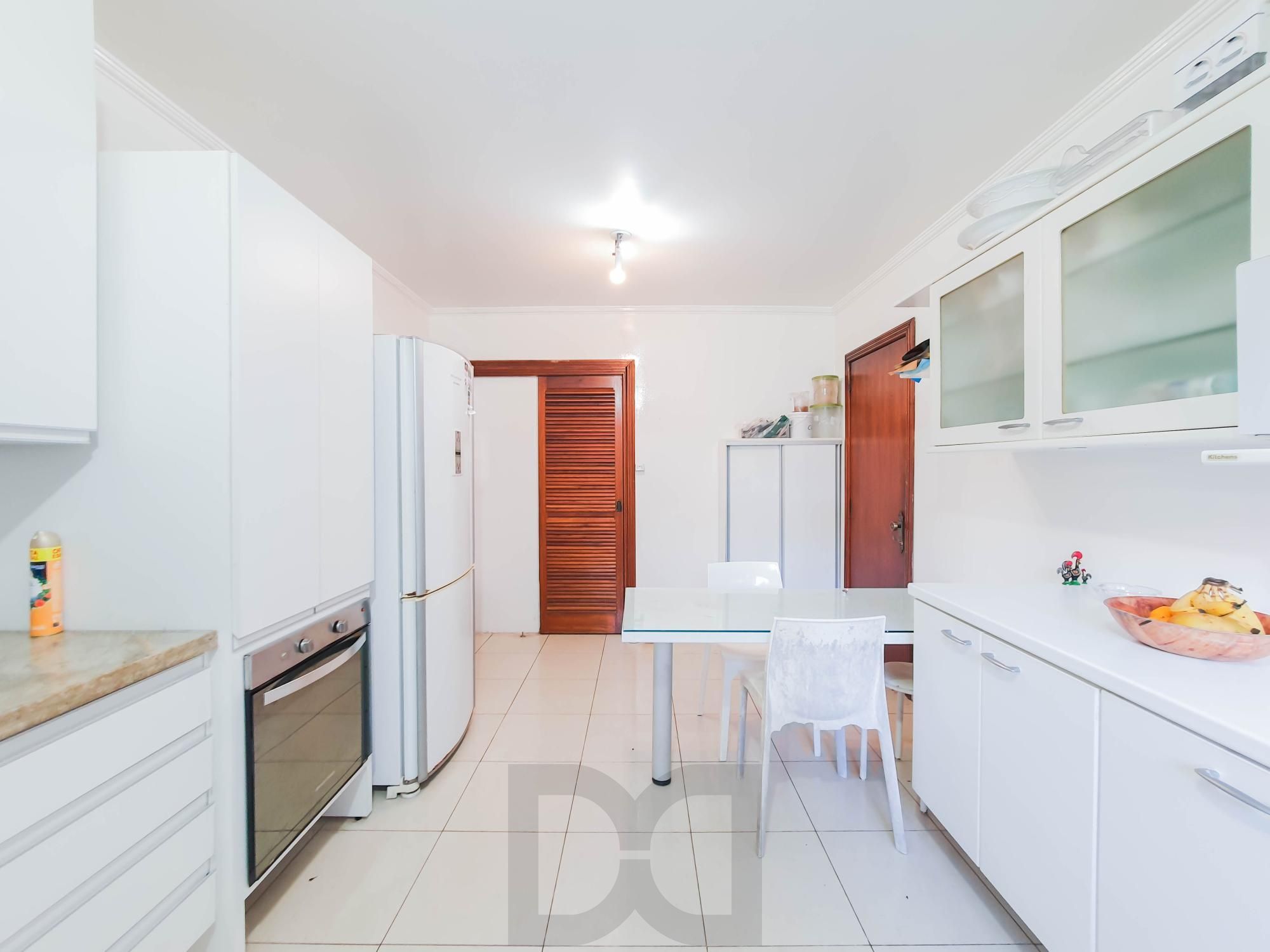 Linda e Ampla Casa com 4 dormitórios no Bairro Ipanema. — foto 14