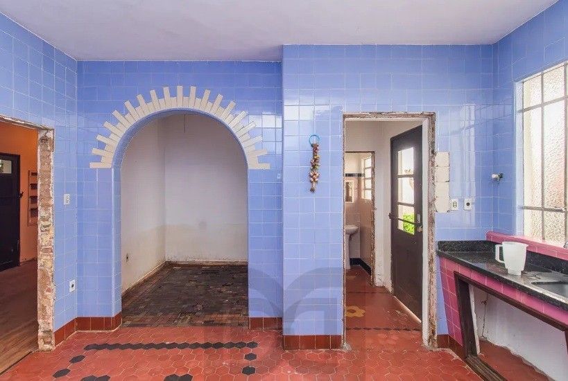 Terreno amplo com 420 m² (14x30), localizado em uma das regiões mais valorizadas do bairro Menino Deus. — foto 13
