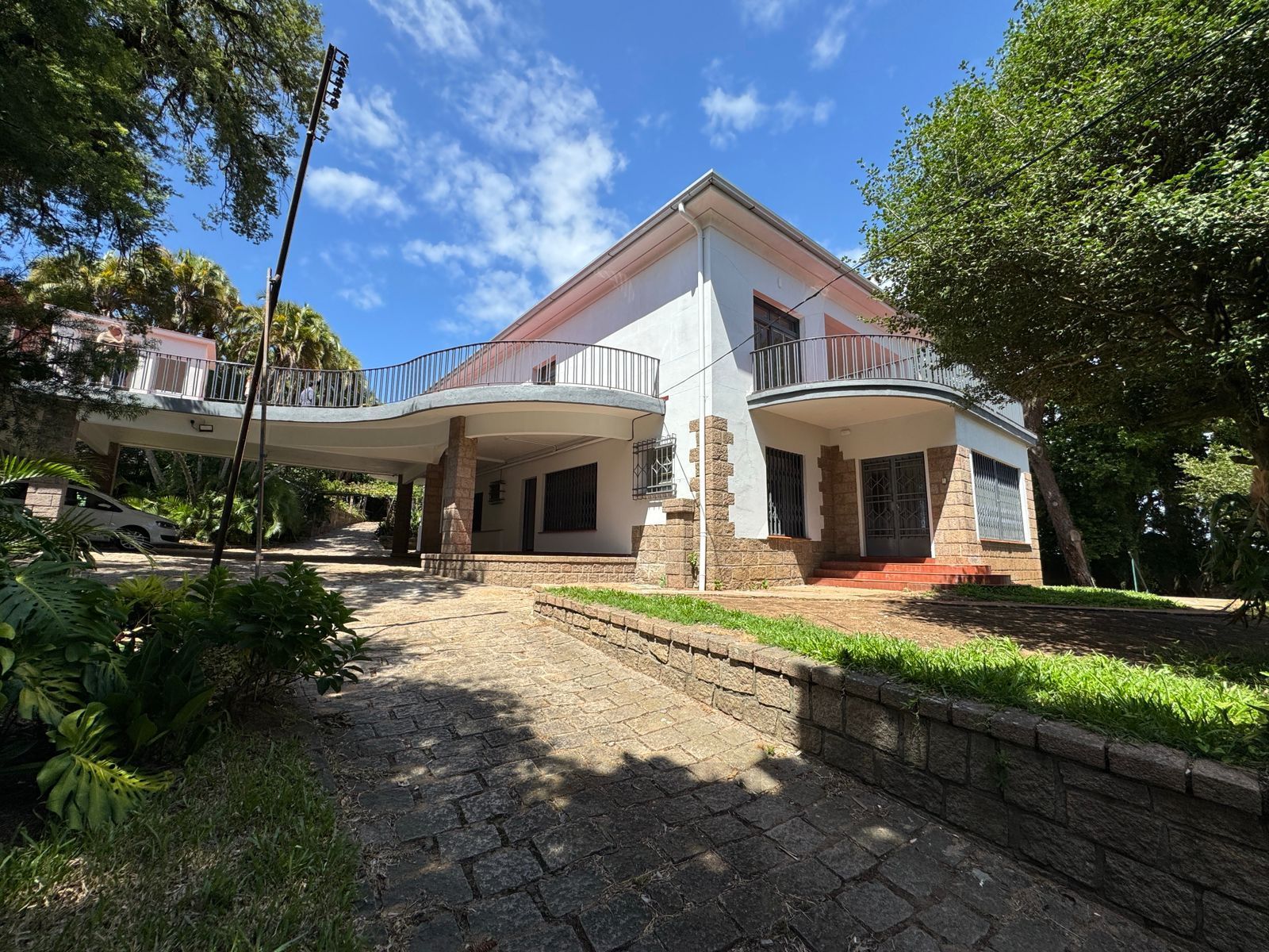 Tristeza -Imóvel único- Terreno 3658 m² privativos, casa 500m², 5d, reformada — foto 1