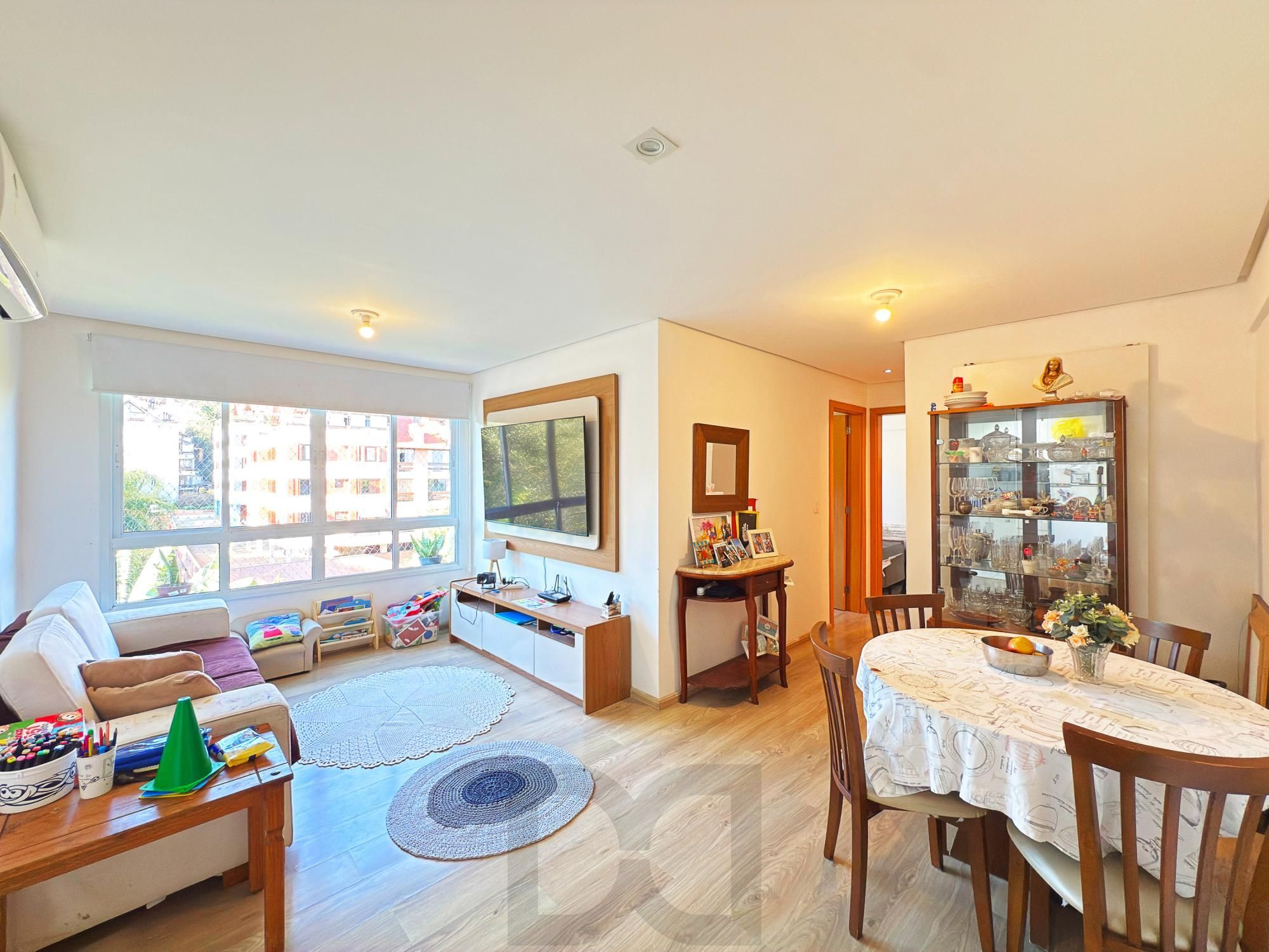 Apartamento com 2 dormitórios e 1 vaga coberta na Dea Coufal — foto 3
