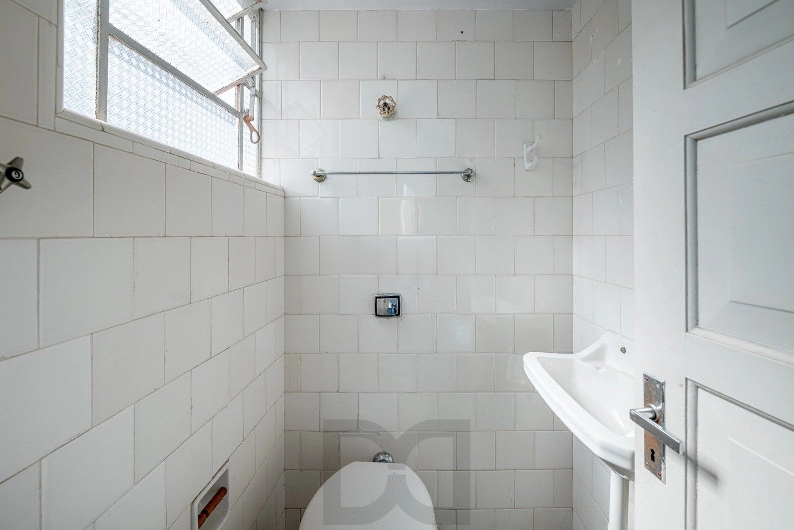 Excelente apartamento com 132m², 3 dormitórios e 2 vagas de garagem, no coração do bairro Menino Deus. — foto 24