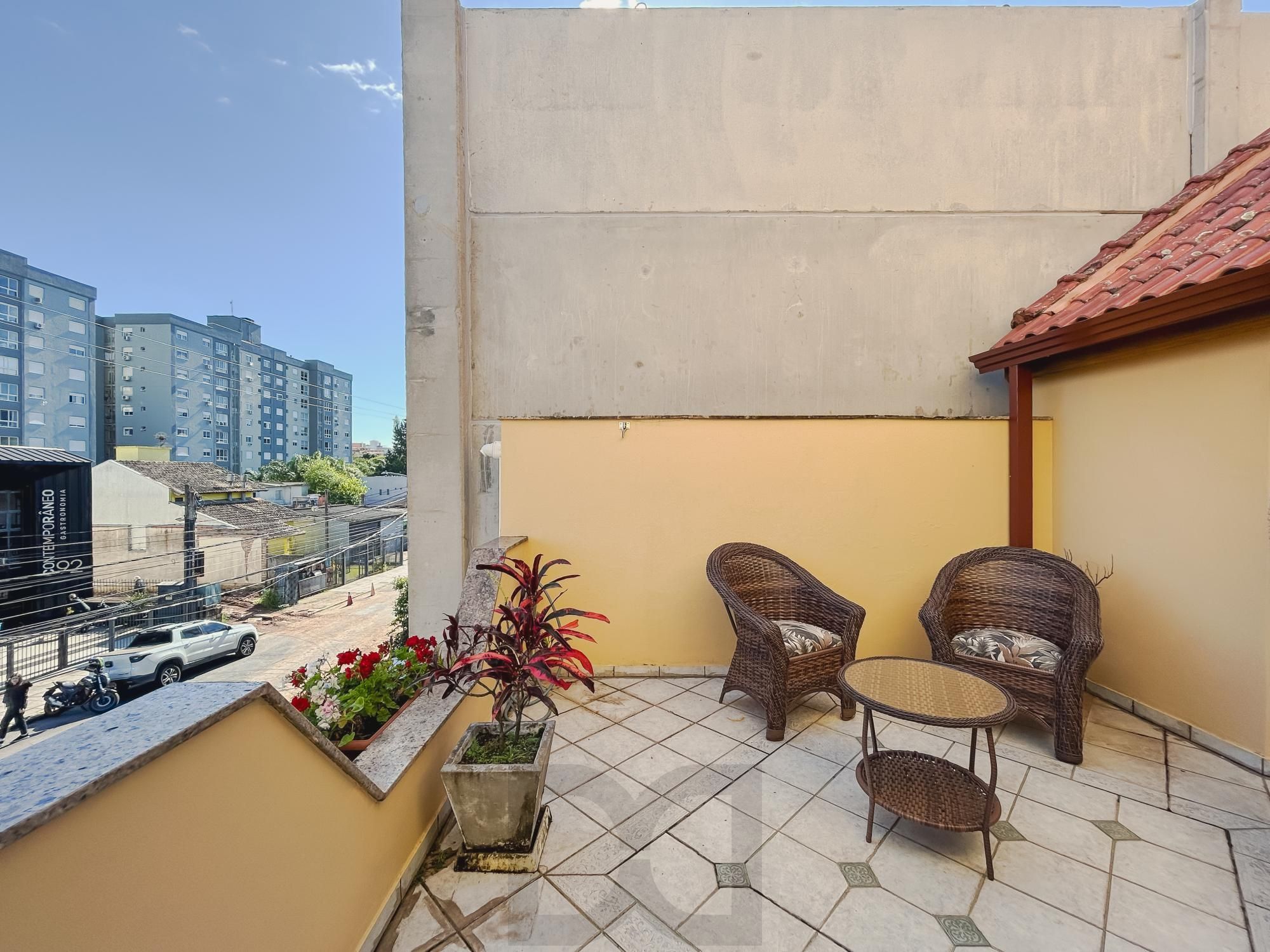 Casa com 4 suítes, piscina e área gourmet no bairro Tristeza. — foto 42