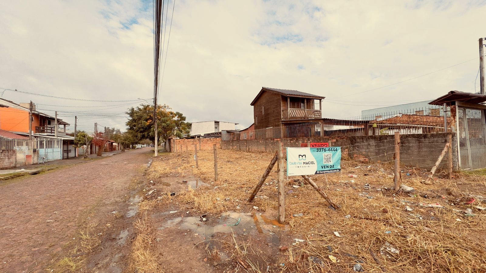 Terreno de esquina para venda, medindo 7,50x 27,25(204,37m²) bairro Hípica. — foto 2