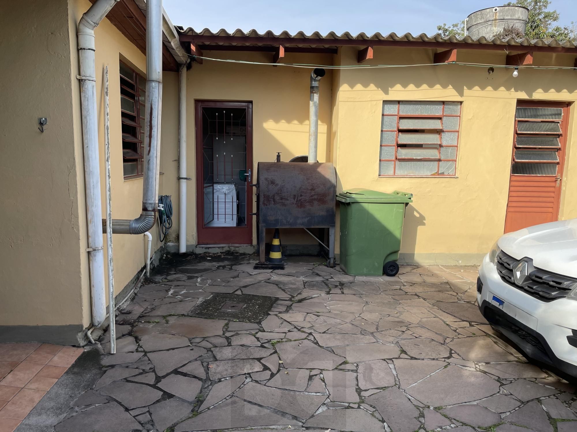 CASA 2 DORMITÓRIOS - 1 SUITE, NO BAIRRO VILA NOVA — foto 38