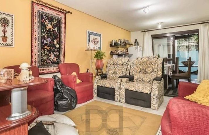 Casa em condomínio Fechado no Bairro Ipanema c/3 dormitórios. — foto 5