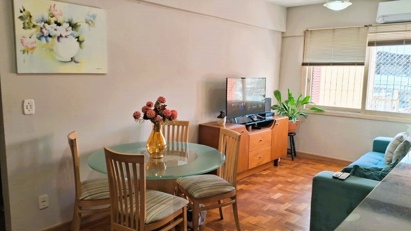 Lindo Apartamento com 1 dormitório no Bairro Menino Deus. — foto 17