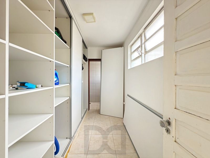 Linda Residência em Condomínio Fechado no Bairro Pedra Redonda. — foto 43