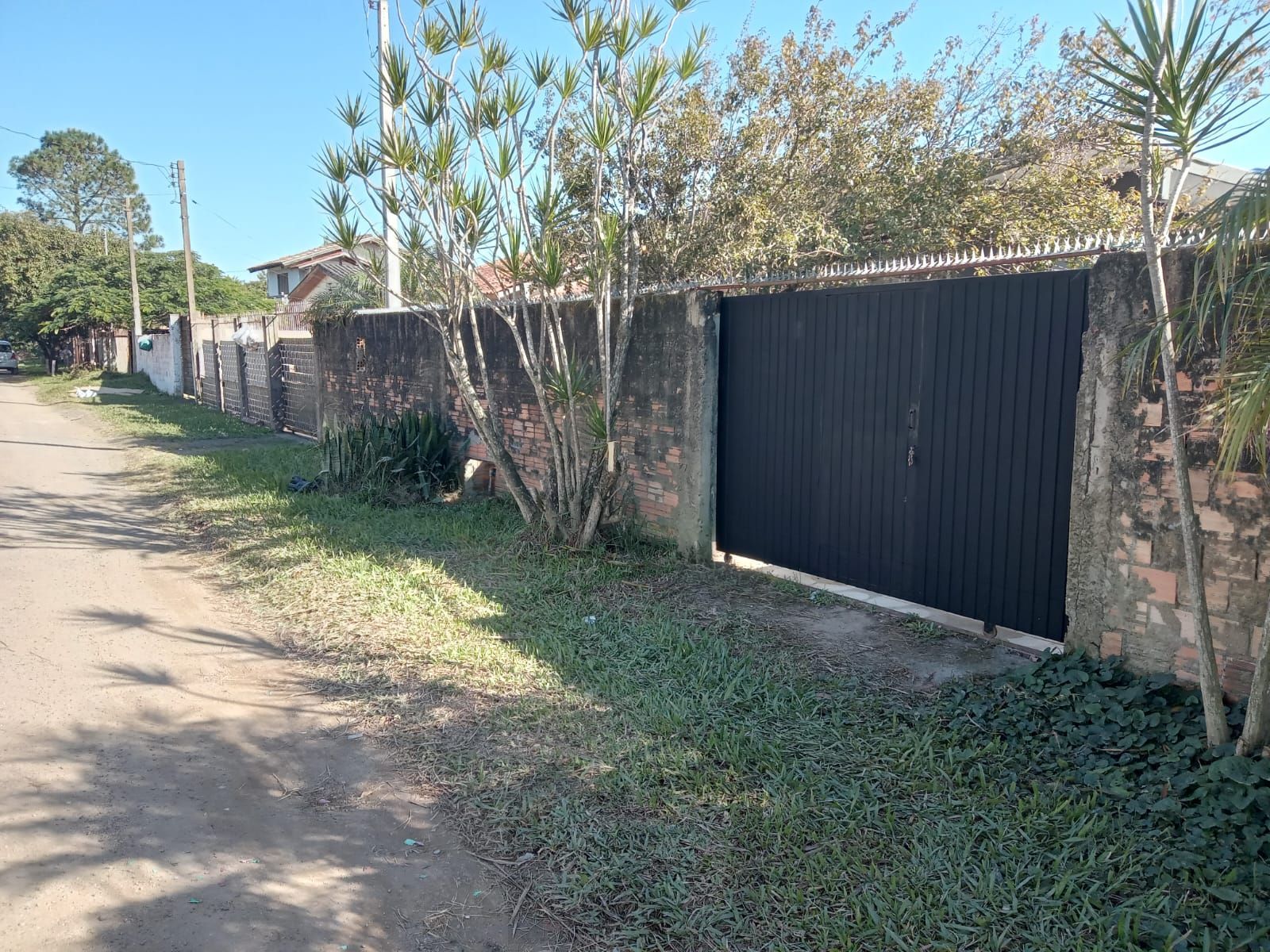 Casa com 1 Dormitório no Bairro Ponta Grossa. — foto 1