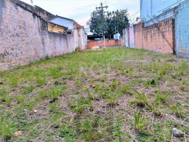 Terreno com 201,82 m2 com 6,60 metros de frente e 30,58 metros de frente a fundos. — foto 2