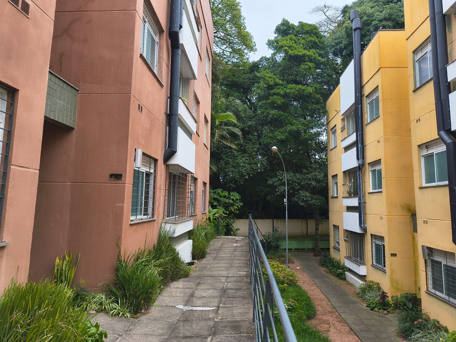 Excelente apartamento com 3 dormitórios c/ 88m² no Bairro Guarujá. — foto 28