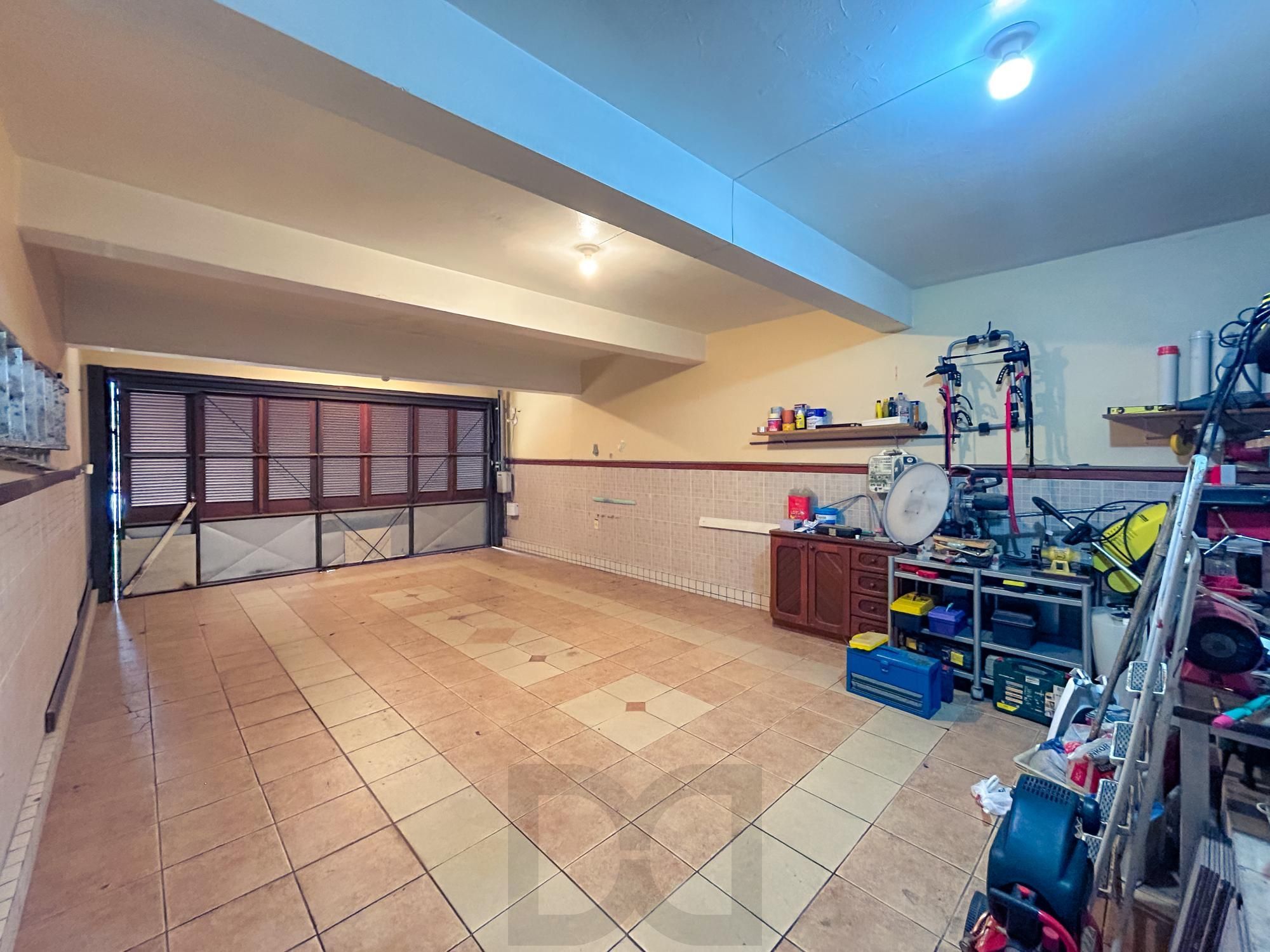 " Oportunidade" Linda Casa com 4 dormitórios, piscina, lareira e Salão de festas semimobiliada  Bairro Vila assunção — foto 38