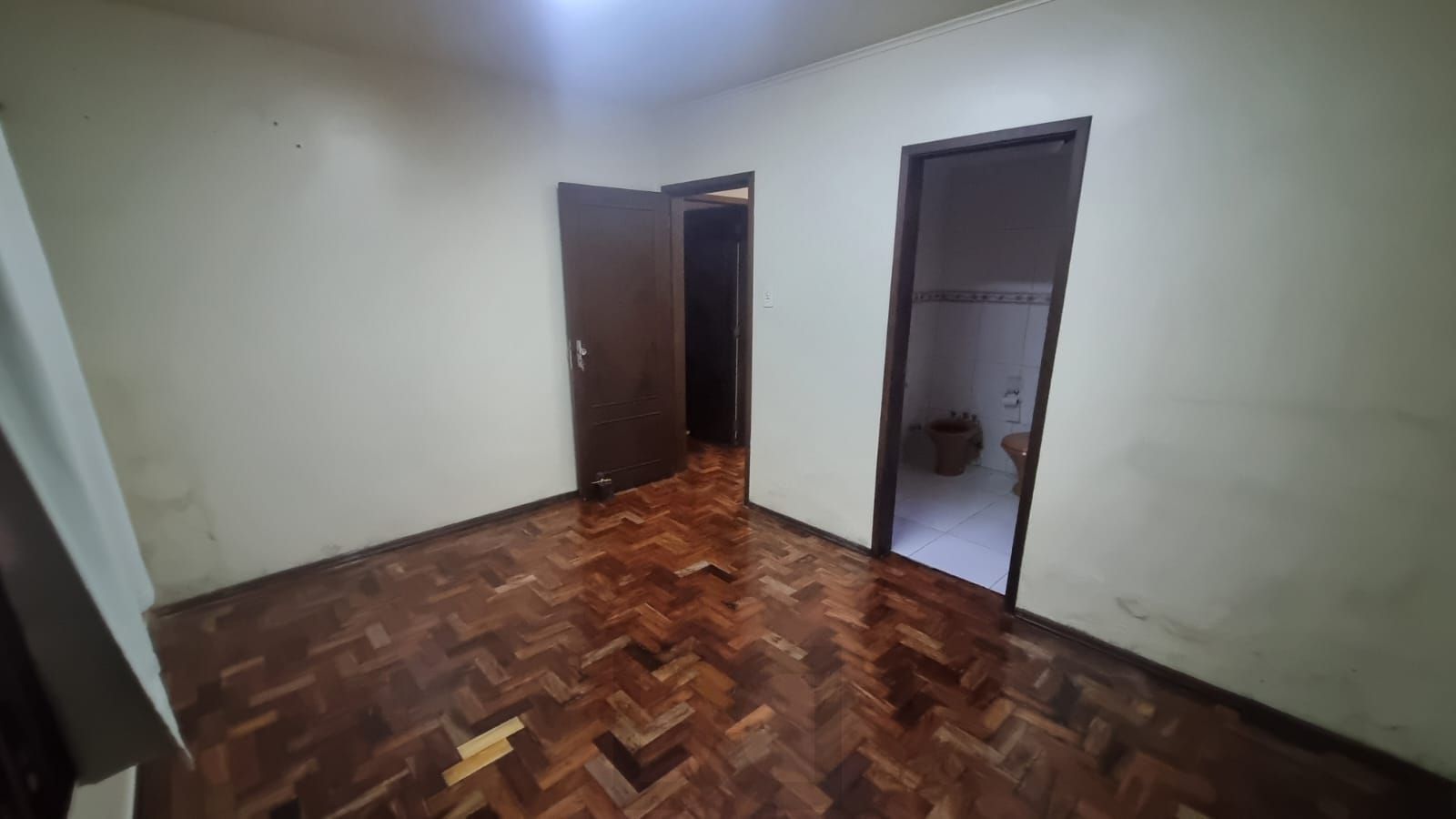 Ótima Residência com 5 dormitórios e 2 suítes. Bairro Santa Tereza. — foto 20