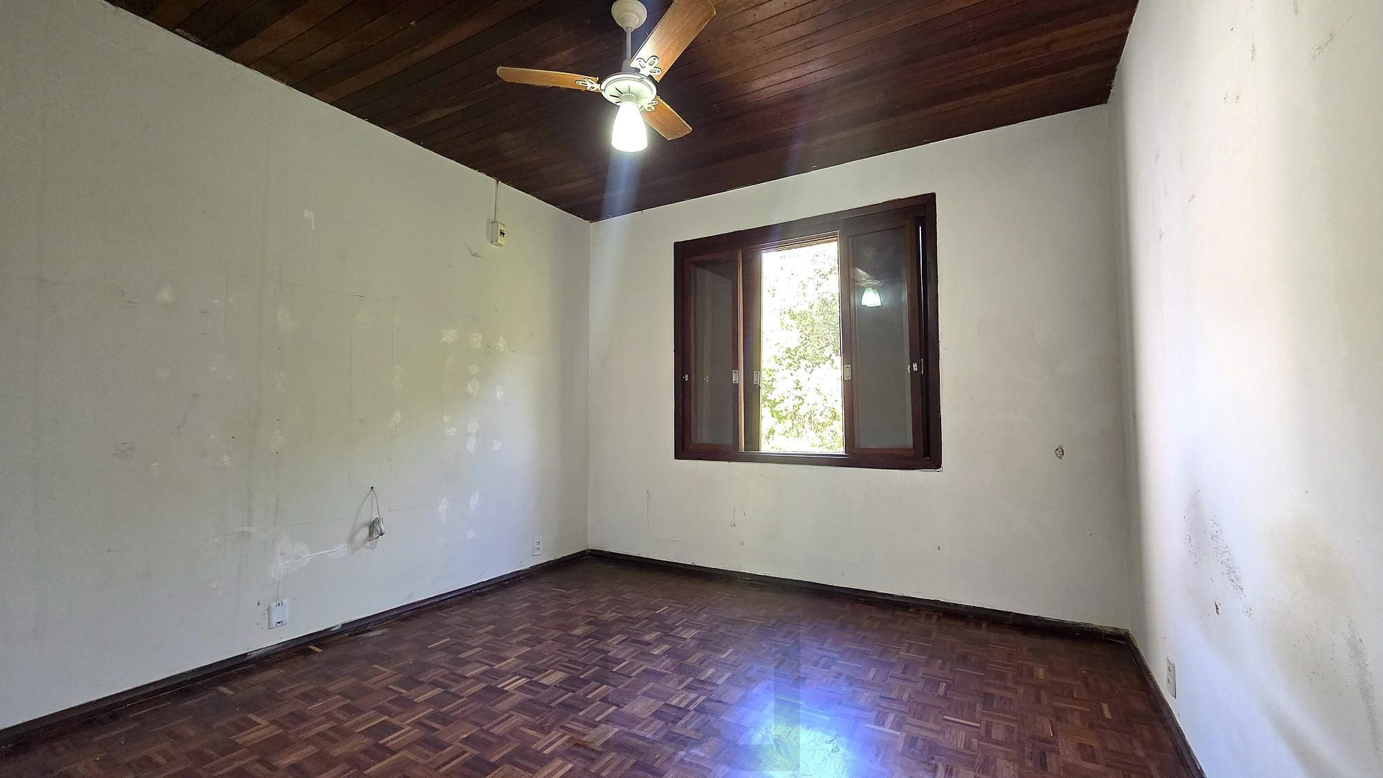 Excelente casa com 160 m² privativos, 4 dormitórios e garagem para 2 carros. — foto 6