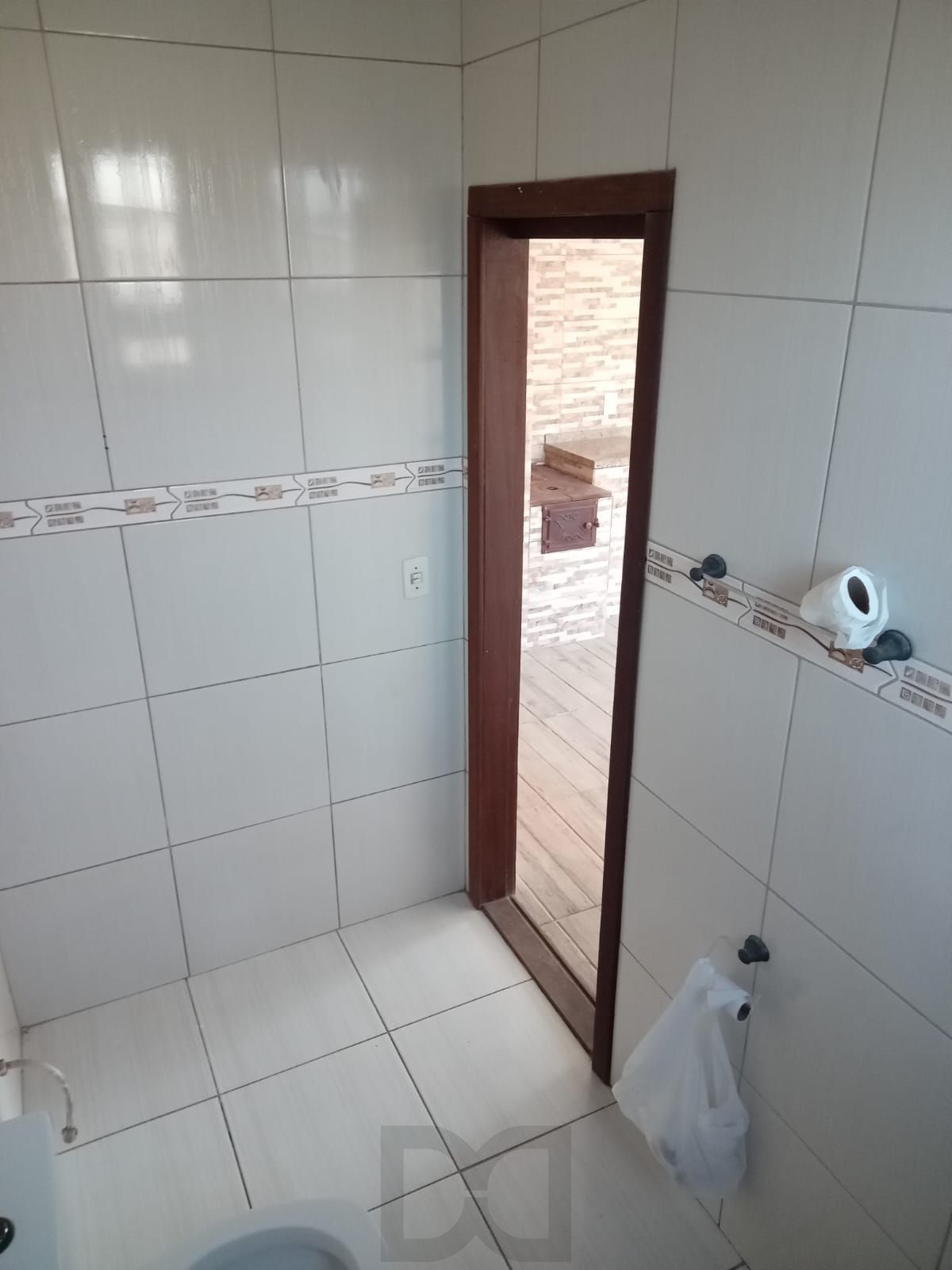 Casa com 1 Dormitório no Bairro Ponta Grossa. — foto 13