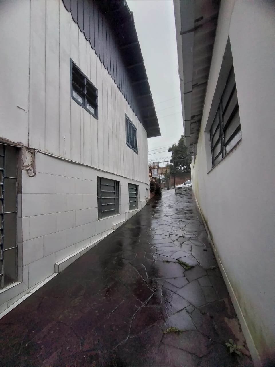 Casa em Porto Alegre, no bairro Nonoai, com 3 dormitório(s), e 3 banheiros, à ve — foto 13