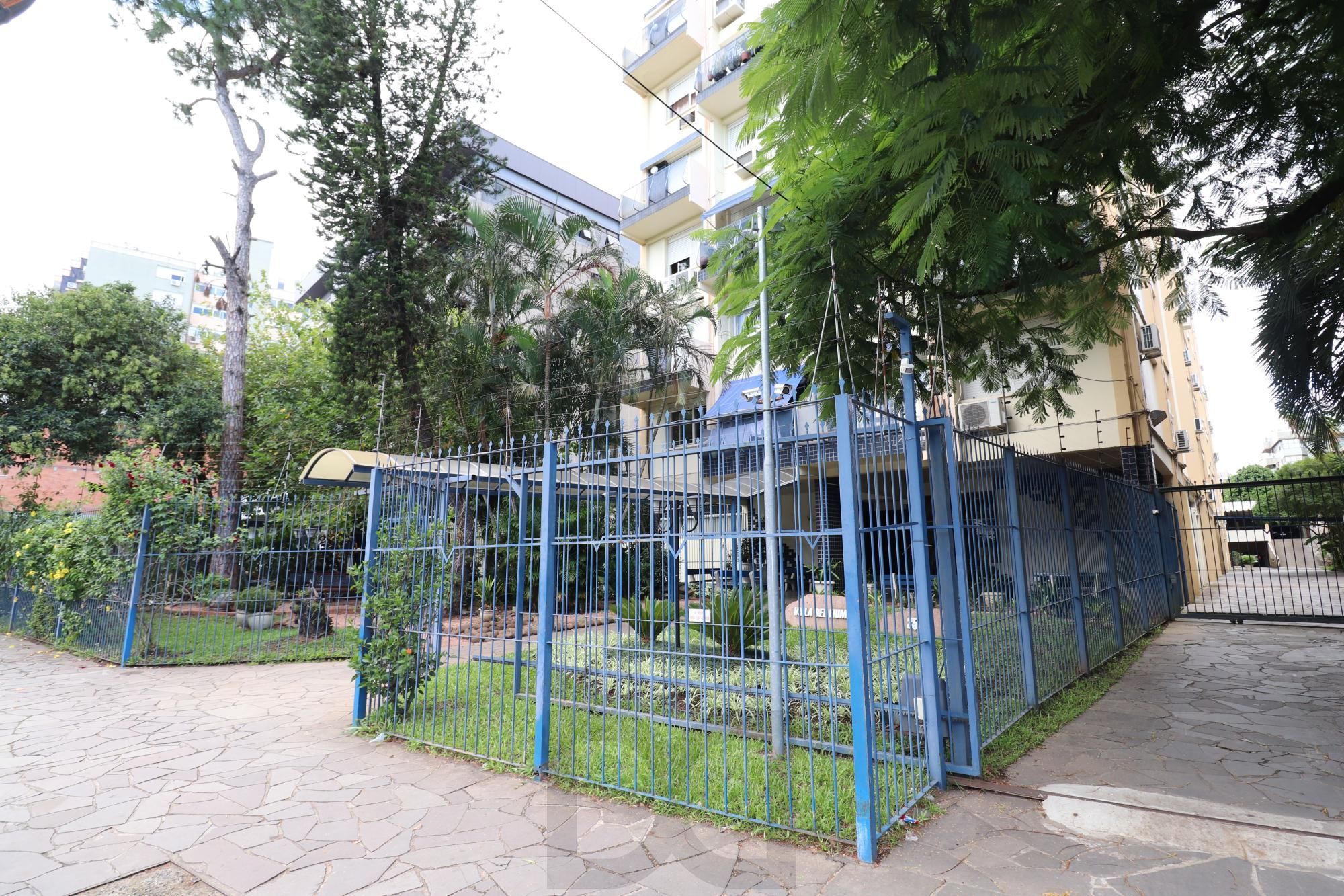 Apartamento à venda no bairro Menino Deus. Localizado em frente ao Parque Marinha do Brasil. O imóvel conta com 2 dormitórios e 1 vaga coberta. — foto 23