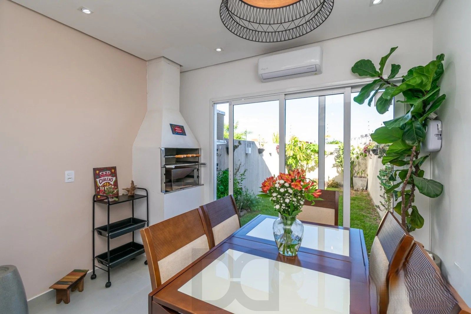 Excelente sobrado, semimobiliado, com 77m², 2 dormitórios e 1 vaga de garagem. À venda no Hípica Boulevard – Zona Sul. — foto 12