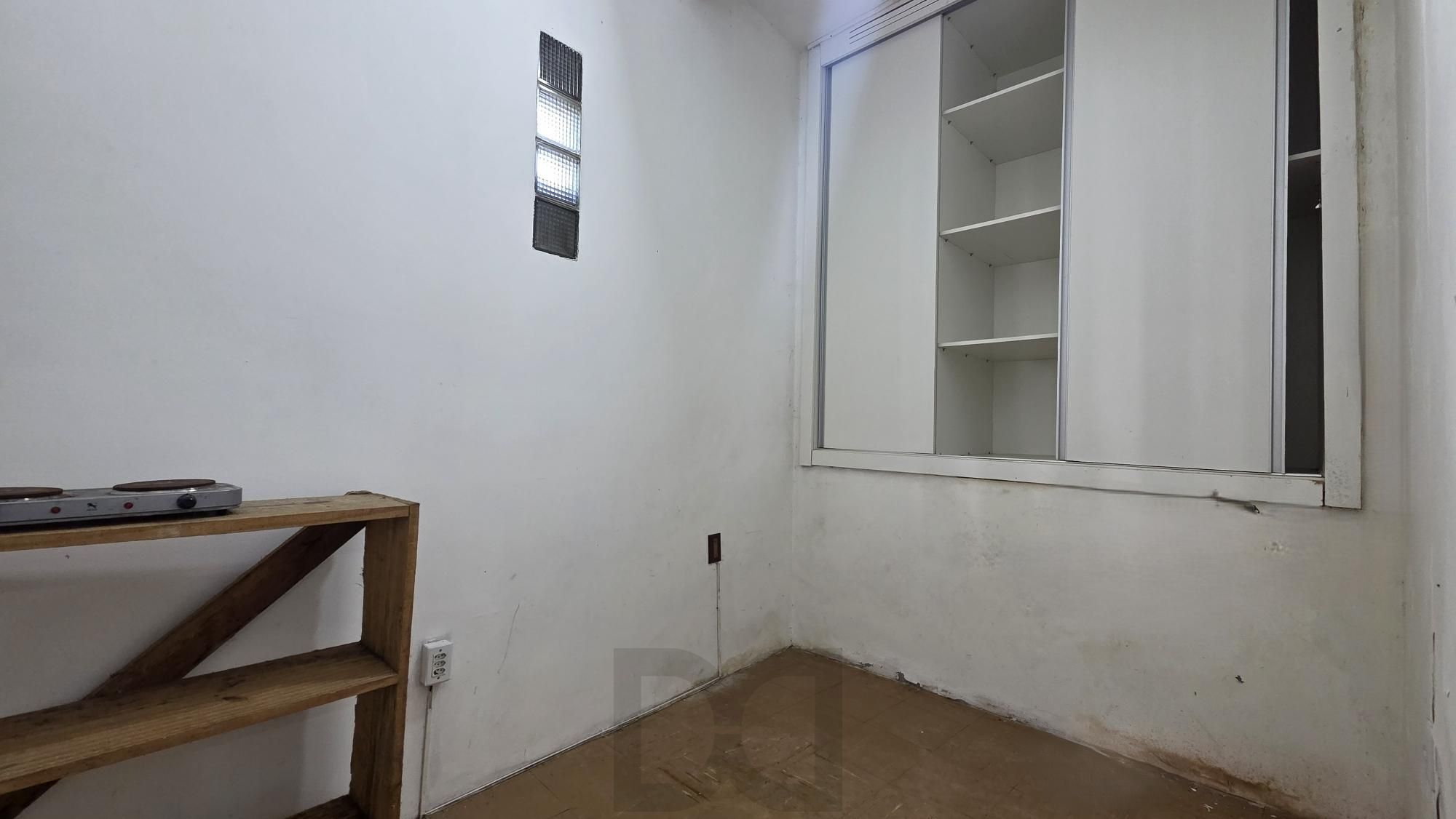Excelente casa com 160 m² privativos, 4 dormitórios e garagem para 2 carros. — foto 14