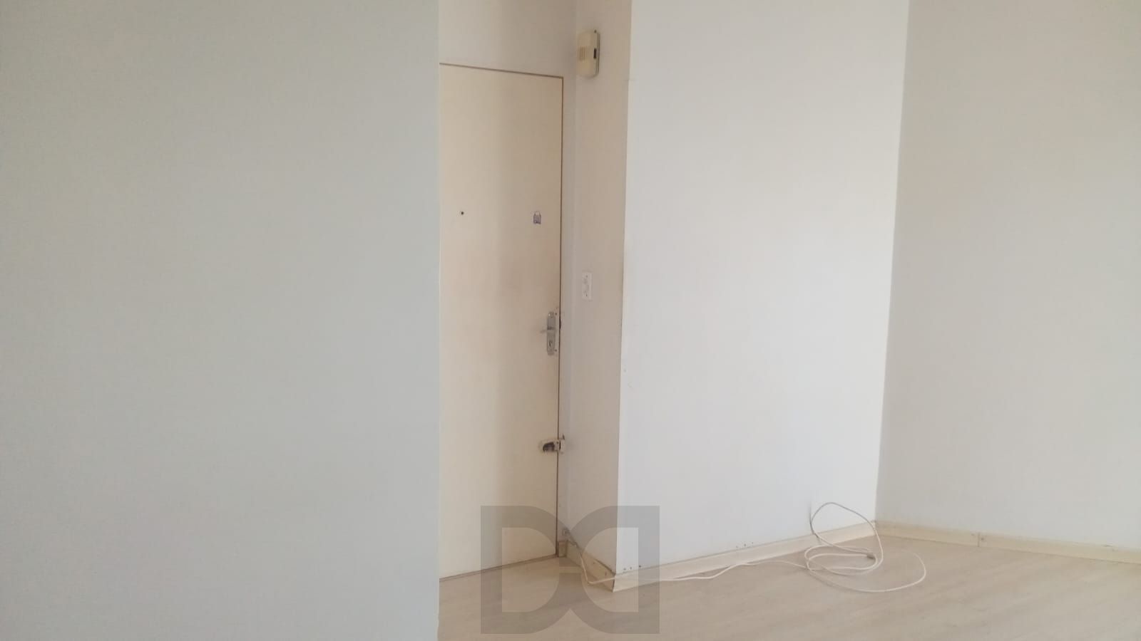 Apartamento no Bairro Cristal com 2 dormitórios. — foto 5
