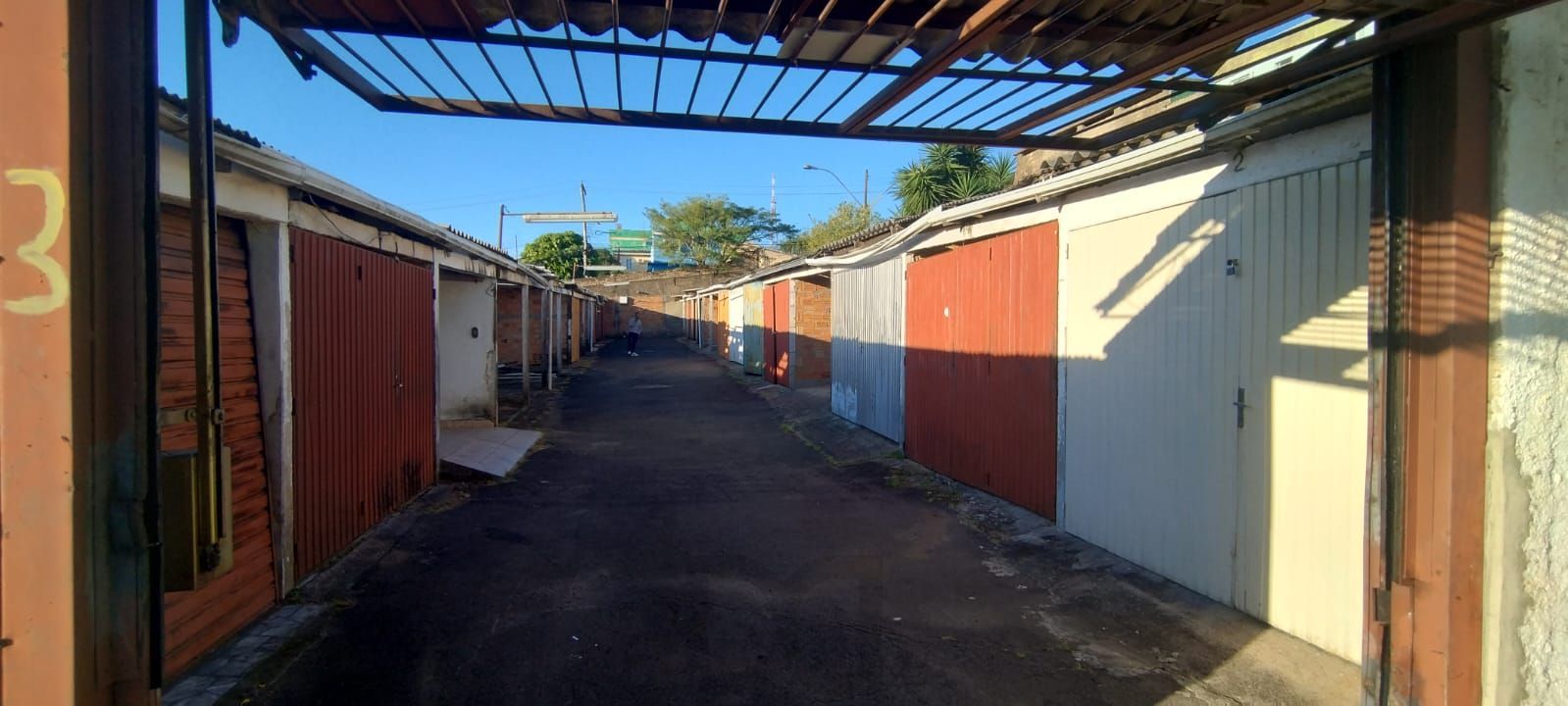 Apartamento com 3 dormitórios no Bairro Nonoai. — foto 24