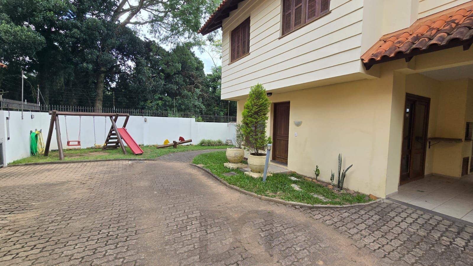 Casa em condomínio fechado com 3 dormitórios-1 suíte no Bairro Guarujá — foto 18